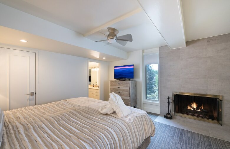 Hotel Vail's Mountain Haus