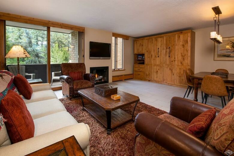 Hotel Vail's Mountain Haus