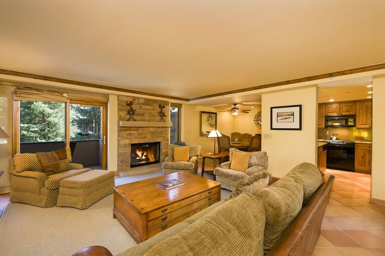 Hotel Vail's Mountain Haus