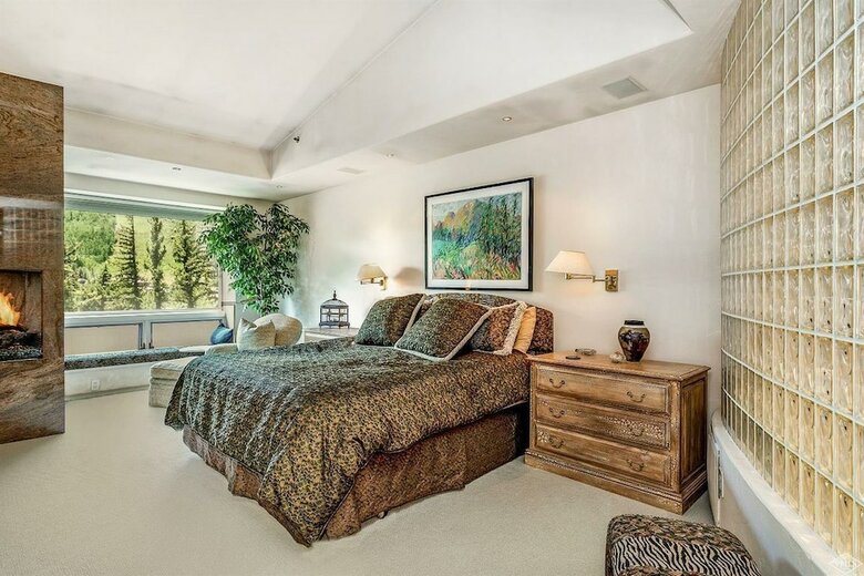 Hotel Vail's Mountain Haus