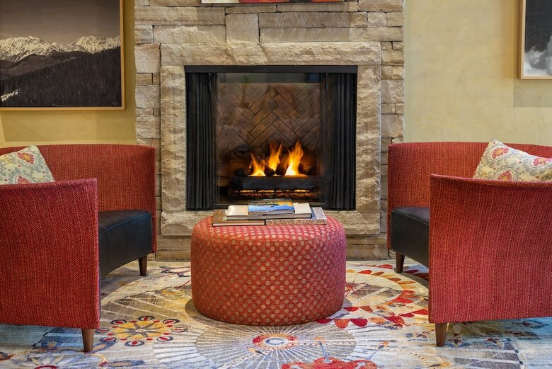 Hotel Vail's Mountain Haus