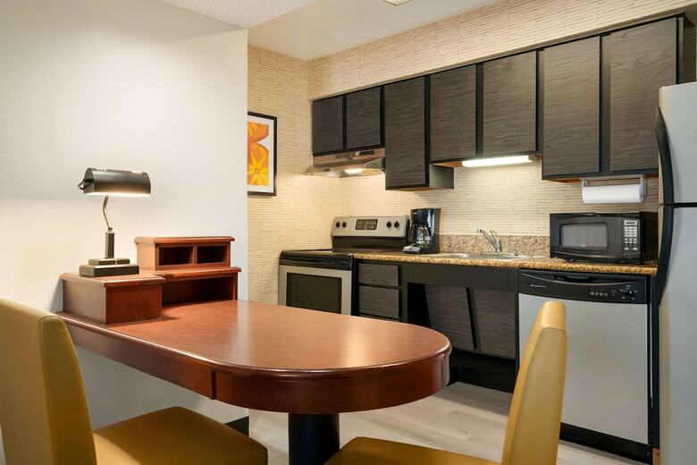 Hotel Hawthorn Suites By Wyndham Tinton Falls