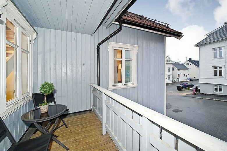 Enter Troms� Apartments