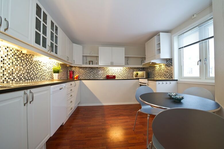 Enter Troms� Apartments