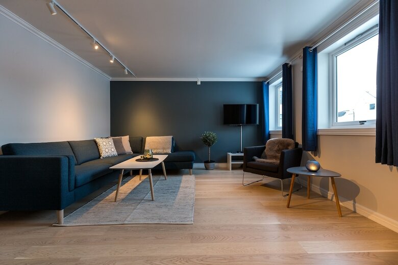 Enter Troms� Apartments