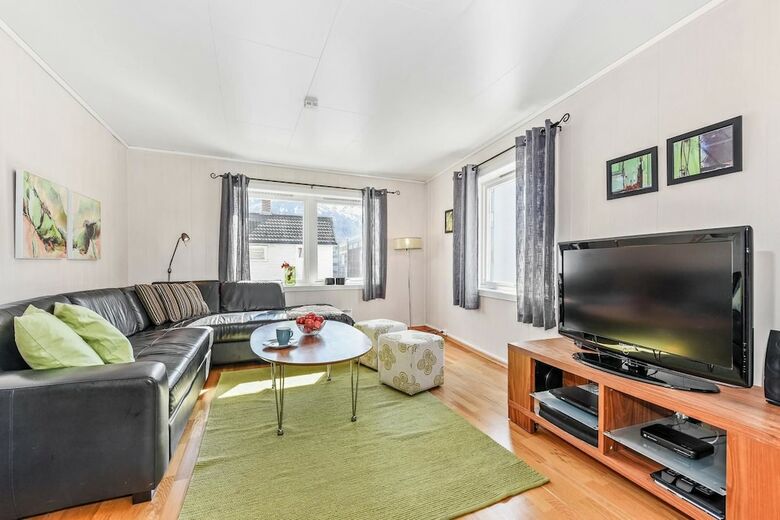 Enter Troms� Apartments