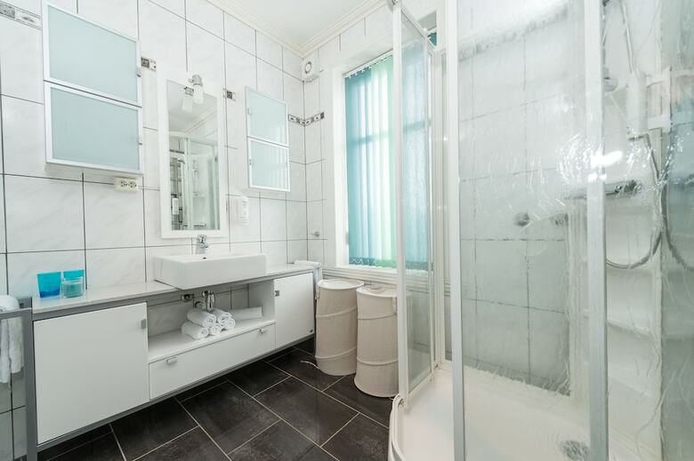 Enter Troms� Apartments