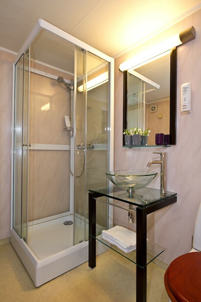 Enter Troms� Apartments