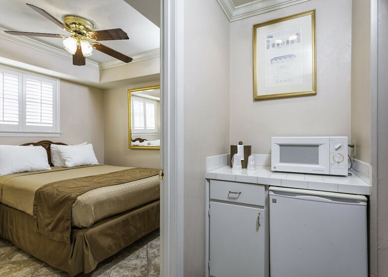 French Quarter Suites Hotel