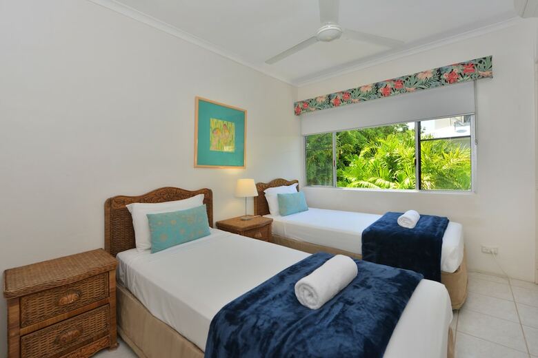 Hotel Driftwood Mantaray