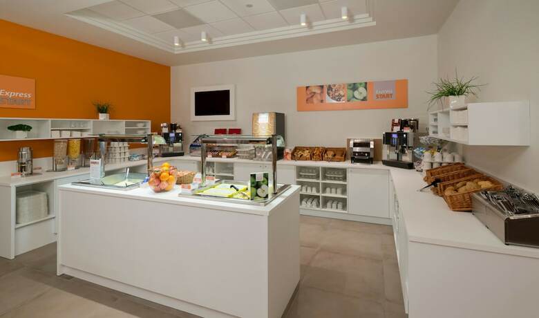 Hotel Holiday Inn Express Antwerp City-north
