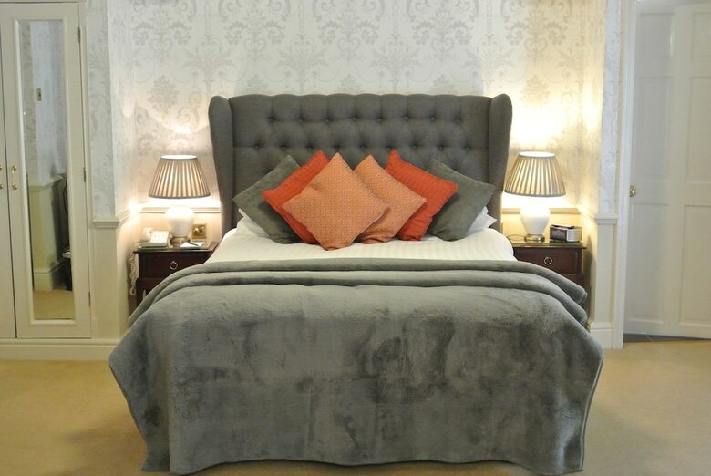 Crown Hotel