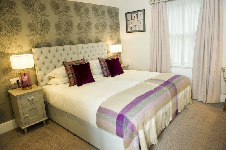 Crown Hotel