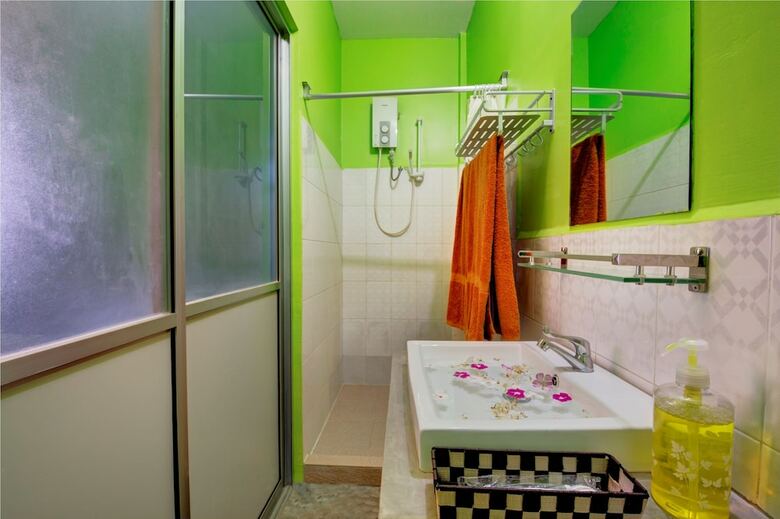 Hostal Warm Bed Hostel