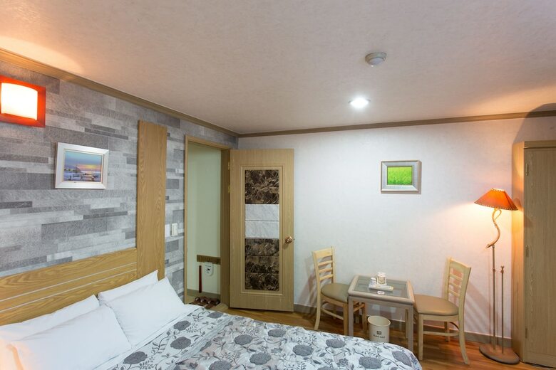 Kaya Latree Hotel