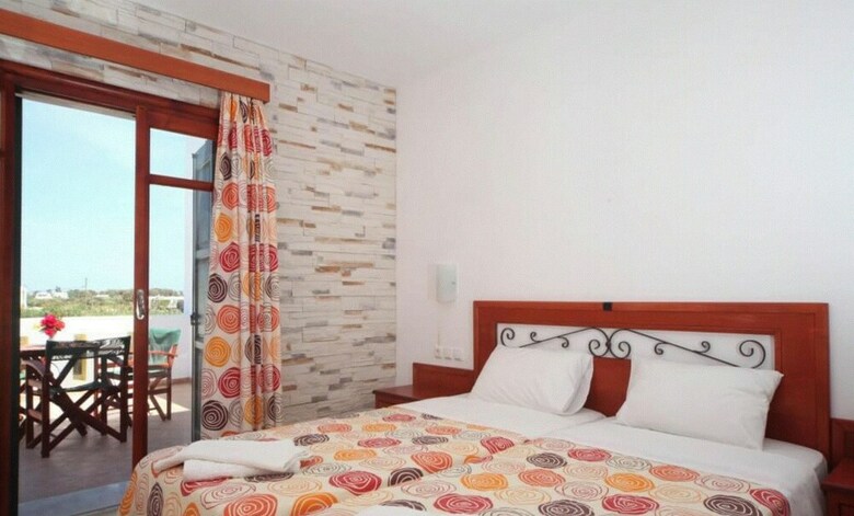 Aparthotel Plaka Hotel II