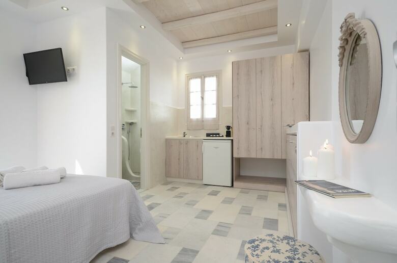 Ostria Hotel