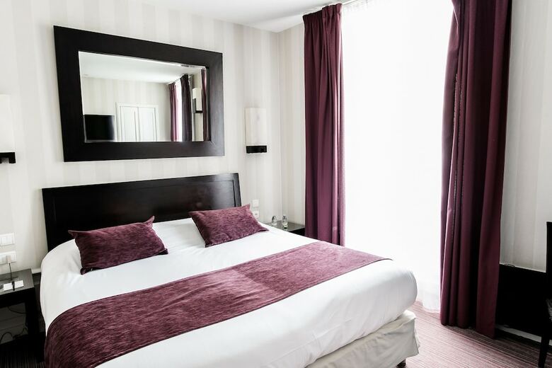 Hotel Hostellerie Du Chapeau Rouge