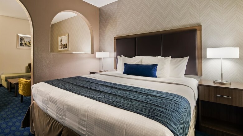 Hotel Best Western Plus Tulsa Inn & Suites