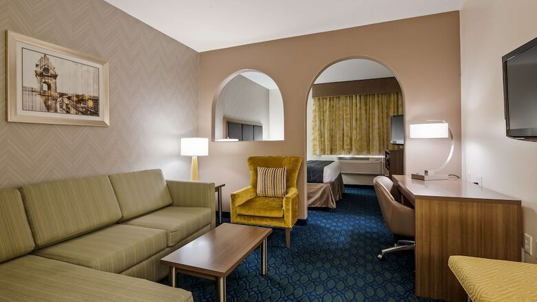 Hotel Best Western Plus Tulsa Inn & Suites