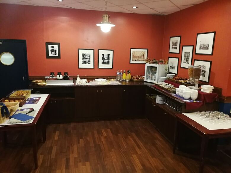 B&B Hotel Rouen Centre St Sever