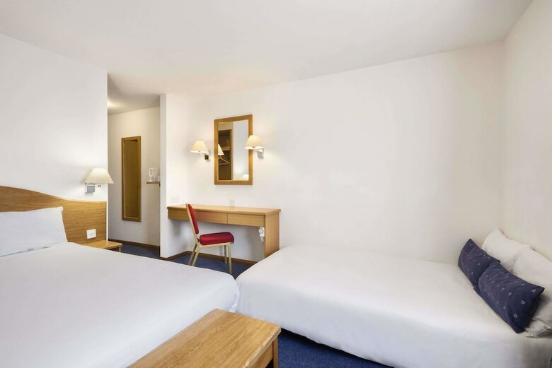 Hotel Days Inn By Wyndham Telford Ironbridge M54