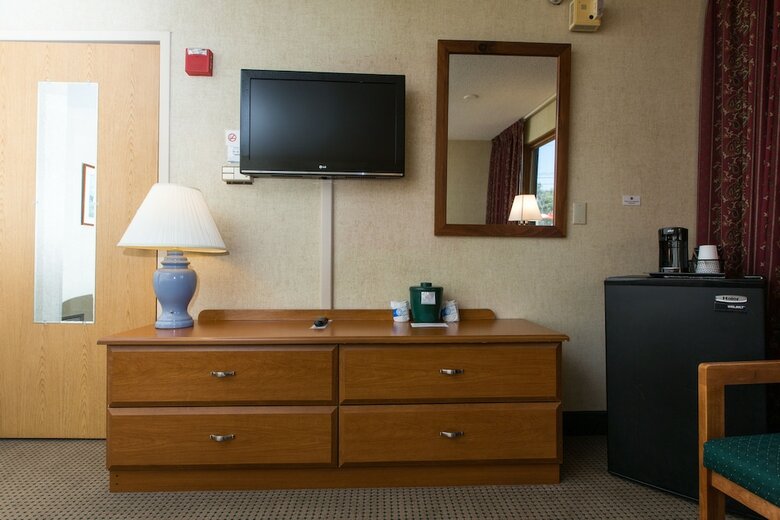 Hotel Commodores Inn