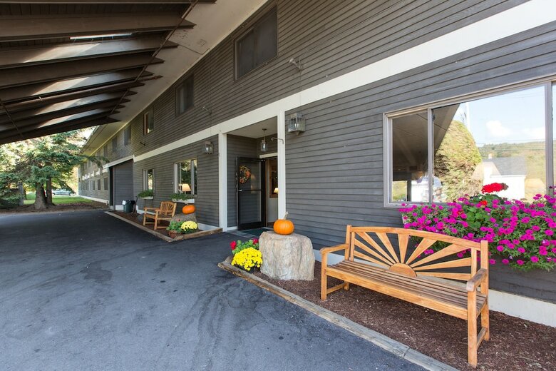 Hotel Commodores Inn