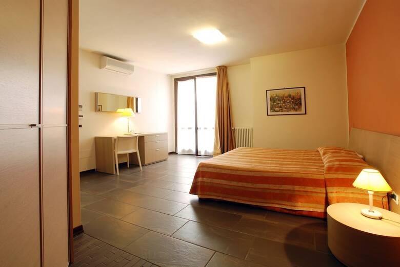 Hotel Carlton
