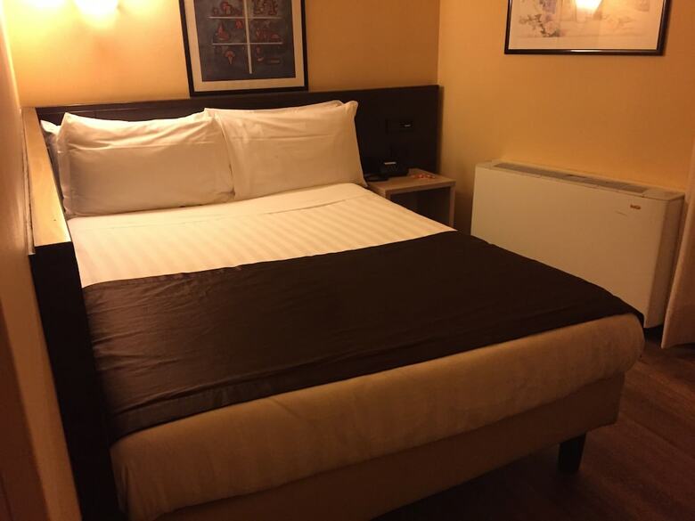 Hotel Carlton