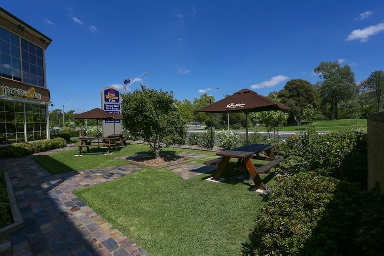 Motel Best Western Plus Hovell Tree Inn
