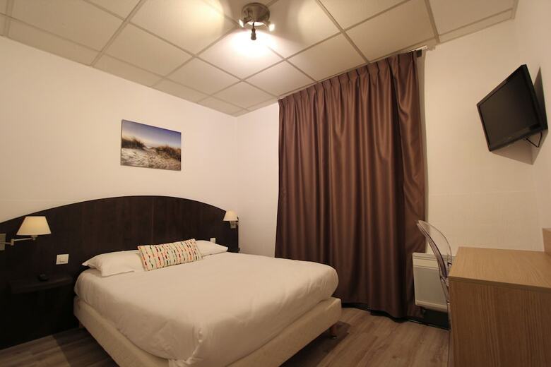 Hotel Vol De Nuit
