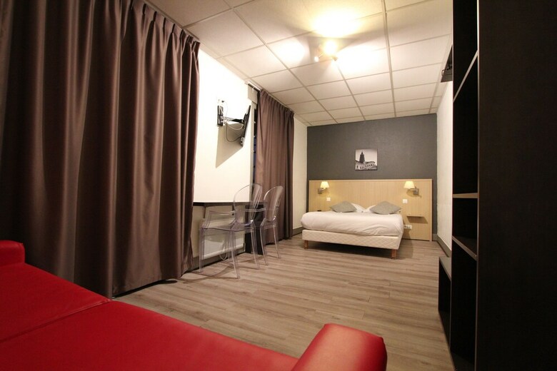 Hotel Vol De Nuit