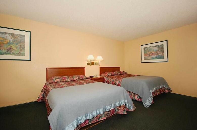 Hotel Americas Best Value Inn Webster City