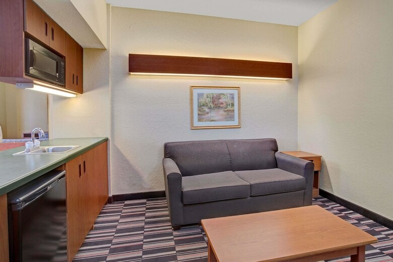 Hotel Microtel Inn & Suites By Wyndham Bushnell