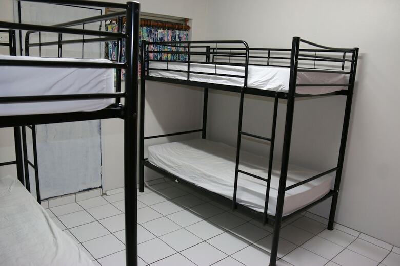 Hostal Waterfront Backpackers - Hostel