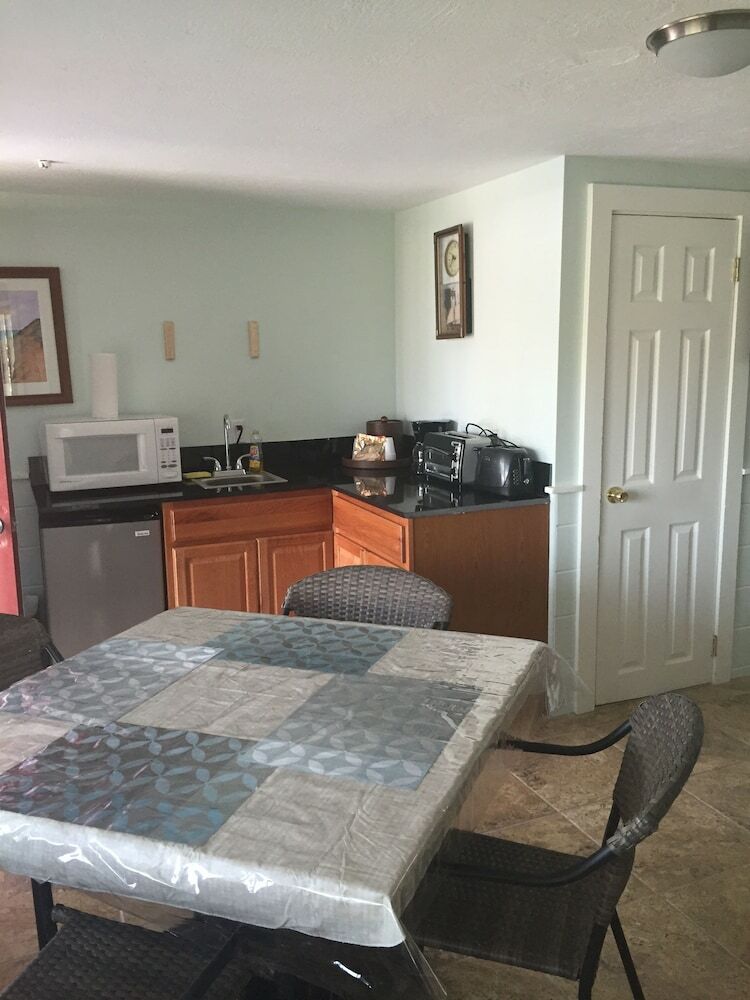 Windrift Motel