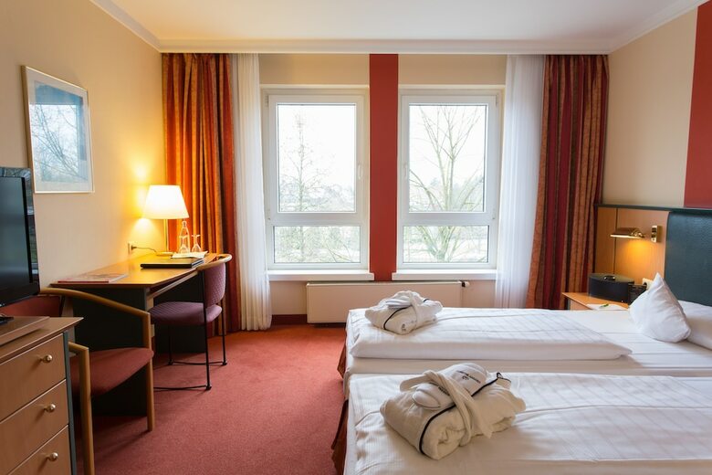 Court Hotel