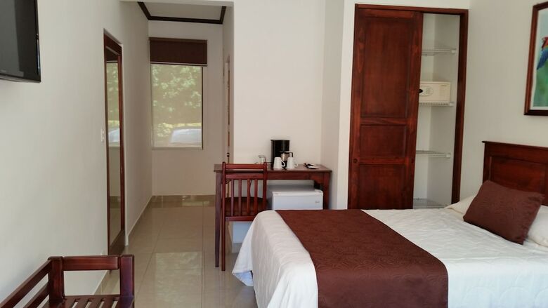 Hotel Arenas En Punta Leona