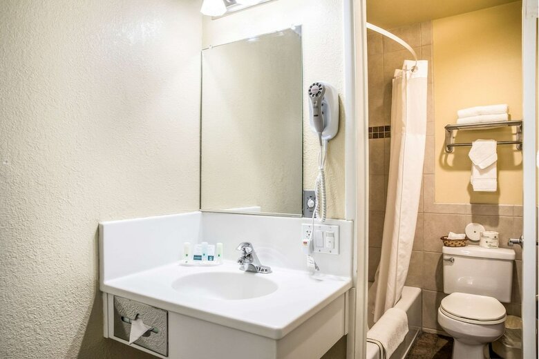 Motel Quality Inn Near Downtown Santa Barbara