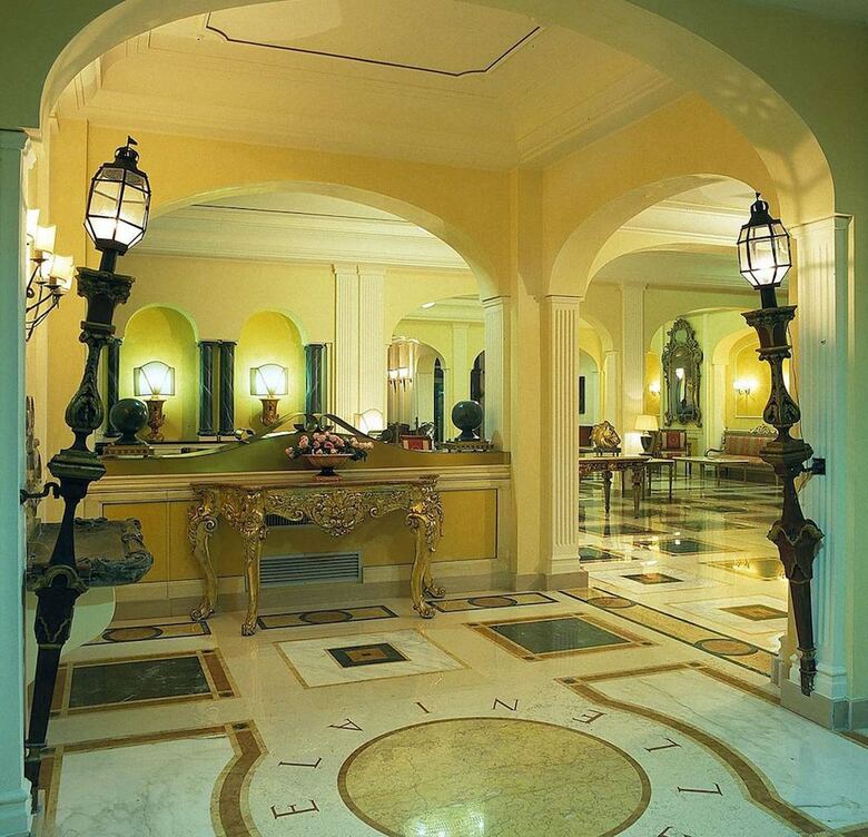 Hellenia Yachting Hotel