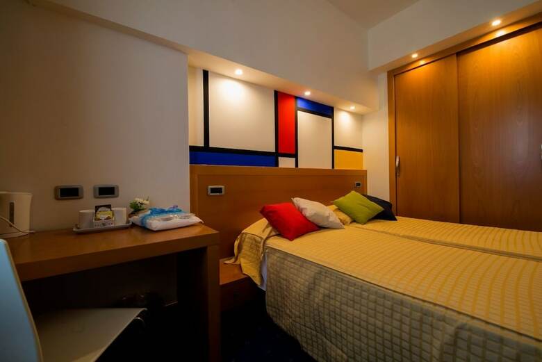 Hotel Planet