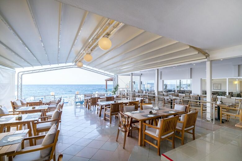 Golden Beach Hotel