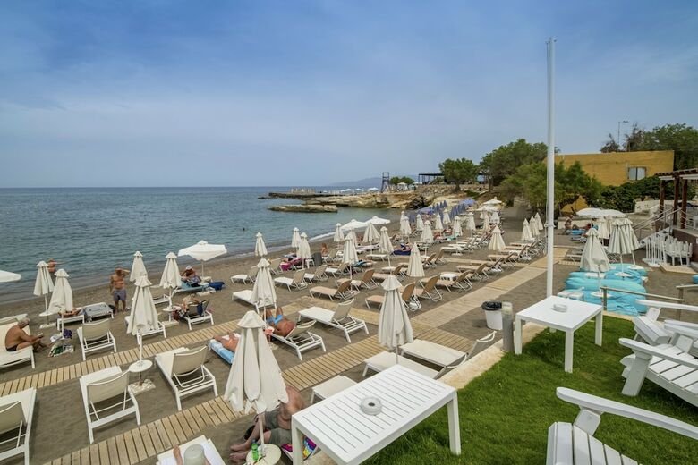 Golden Beach Hotel