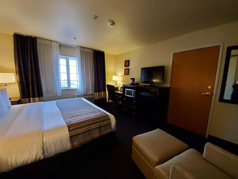 Hotel Country Inn & Suites By Radisson, Bend, Or