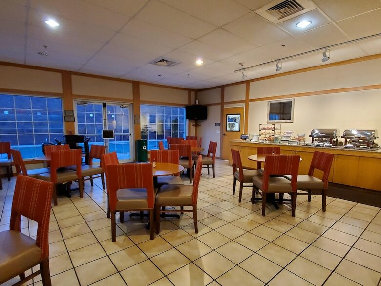 Hotel Country Inn & Suites By Radisson, Bend, Or