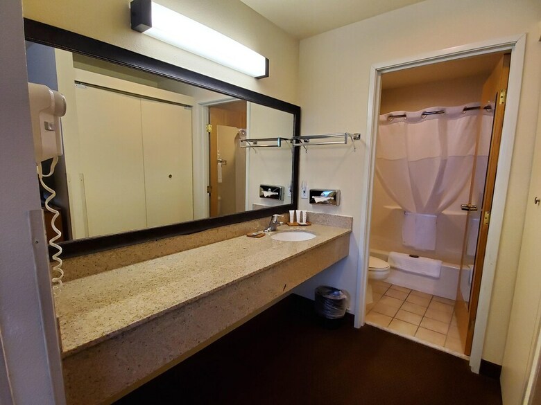 Hotel Country Inn & Suites By Radisson, Bend, Or