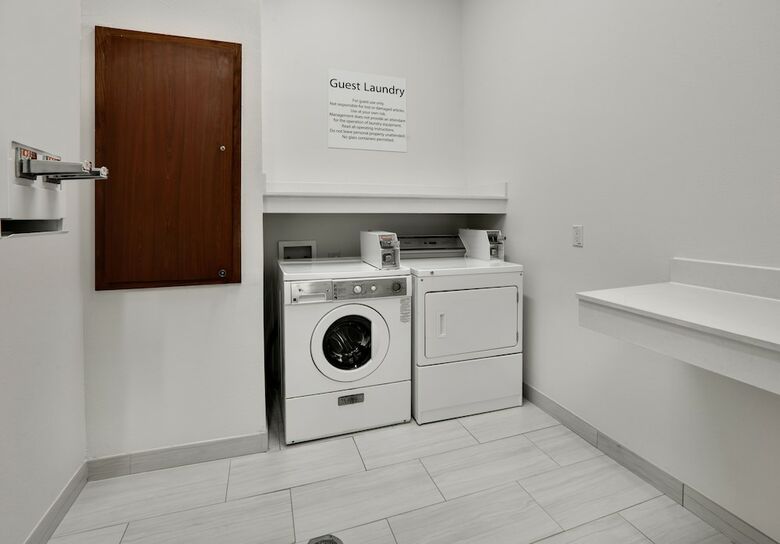 Holiday Inn Express Hotel & Suites Duncanville