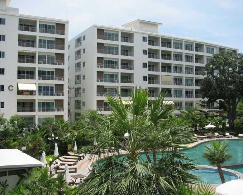 Wongamat Privacy By Good Luck Apartments