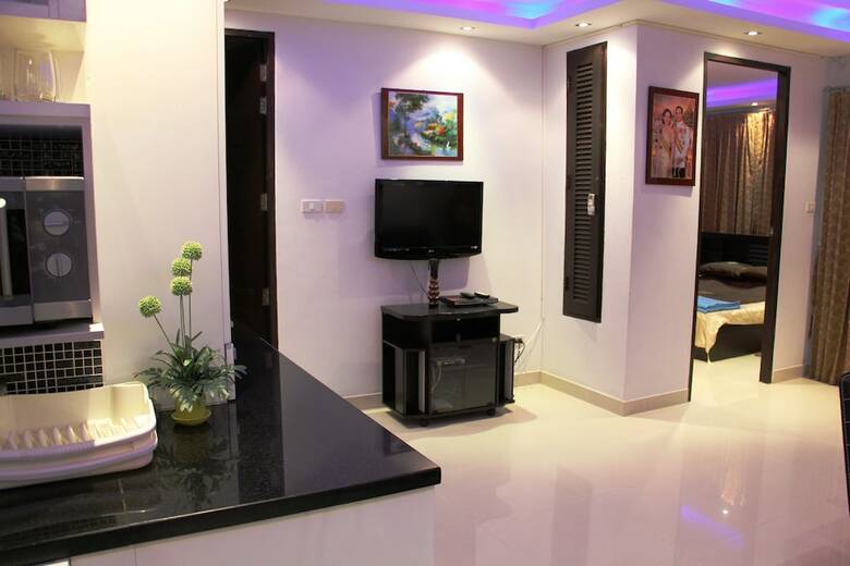 Wongamat Privacy By Good Luck Apartments
